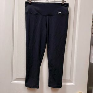 Nike Dri -Fit Capri Leggings